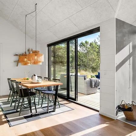 Helga - 900m From The Sea By Interhome Feriehus