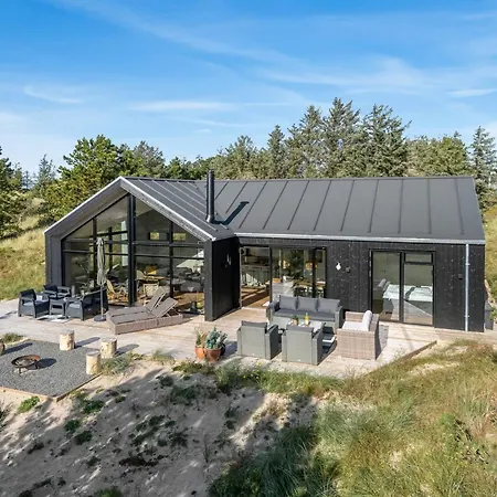 Helga - 900m From The Sea By Interhome Feriehus