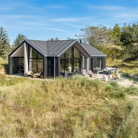 Hébergement de vacances Helga - 900m From The Sea By Interhome Blokhus